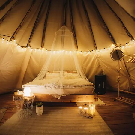 Teepee Svistici Sip * Karlov (Bruntal)