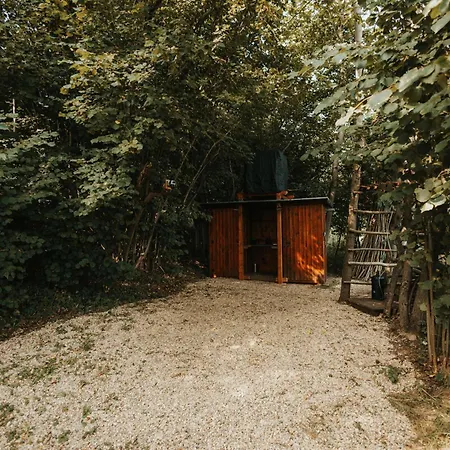 Teepee Svistici Sip Lüks kamp alanı Karlov (Bruntal)