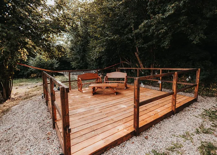 Teepee Svistici Sip * Karlov (Bruntal)